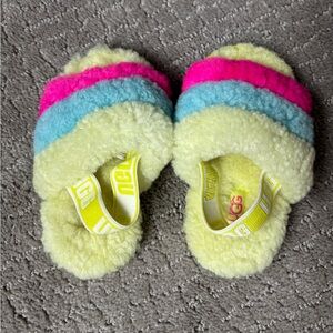 UGG Fluffy Slippers for toddlers- Like new**